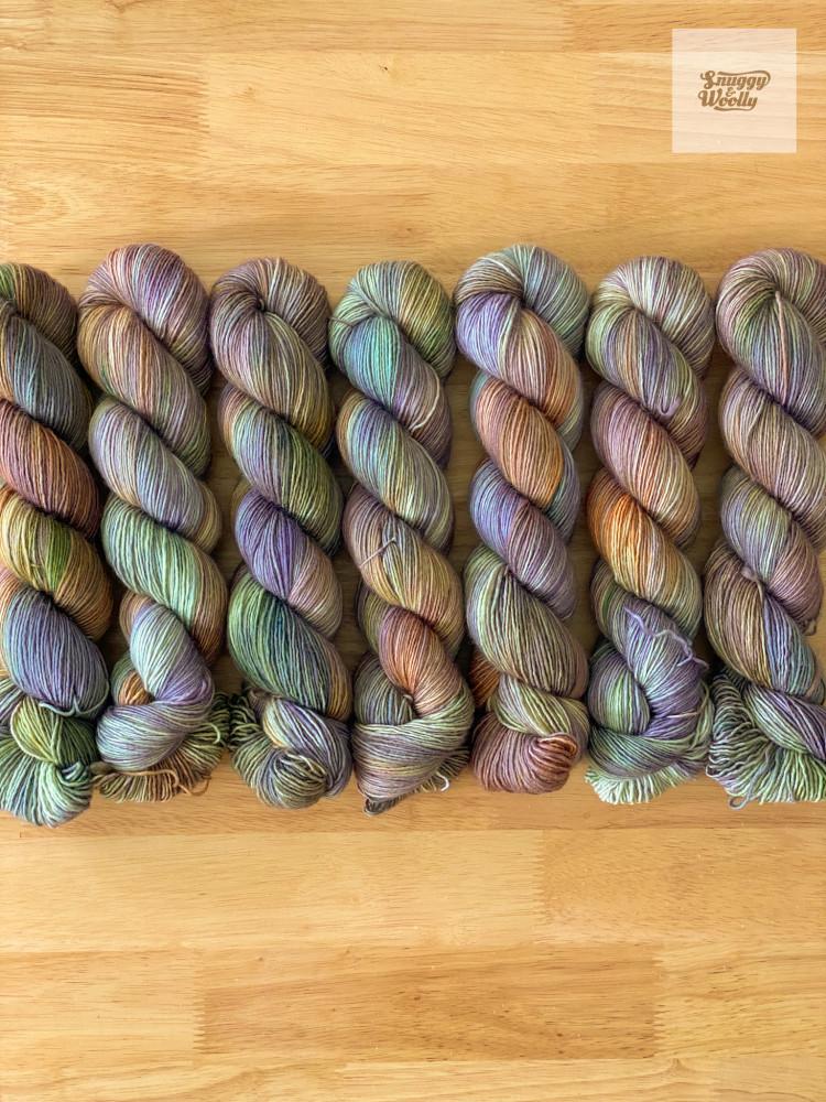 마법양탄자 Single Merino Fingering 손염색실 핸드다잉얀 스너기앤울리 뜨개실