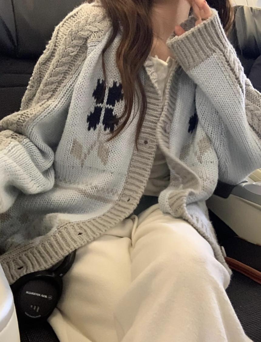 엠버쥬쥬 pyt 프리티영띵 플라워 코위찬 니트 프영띵 자가드 가디건 도톰 겨울 파스텔 자수