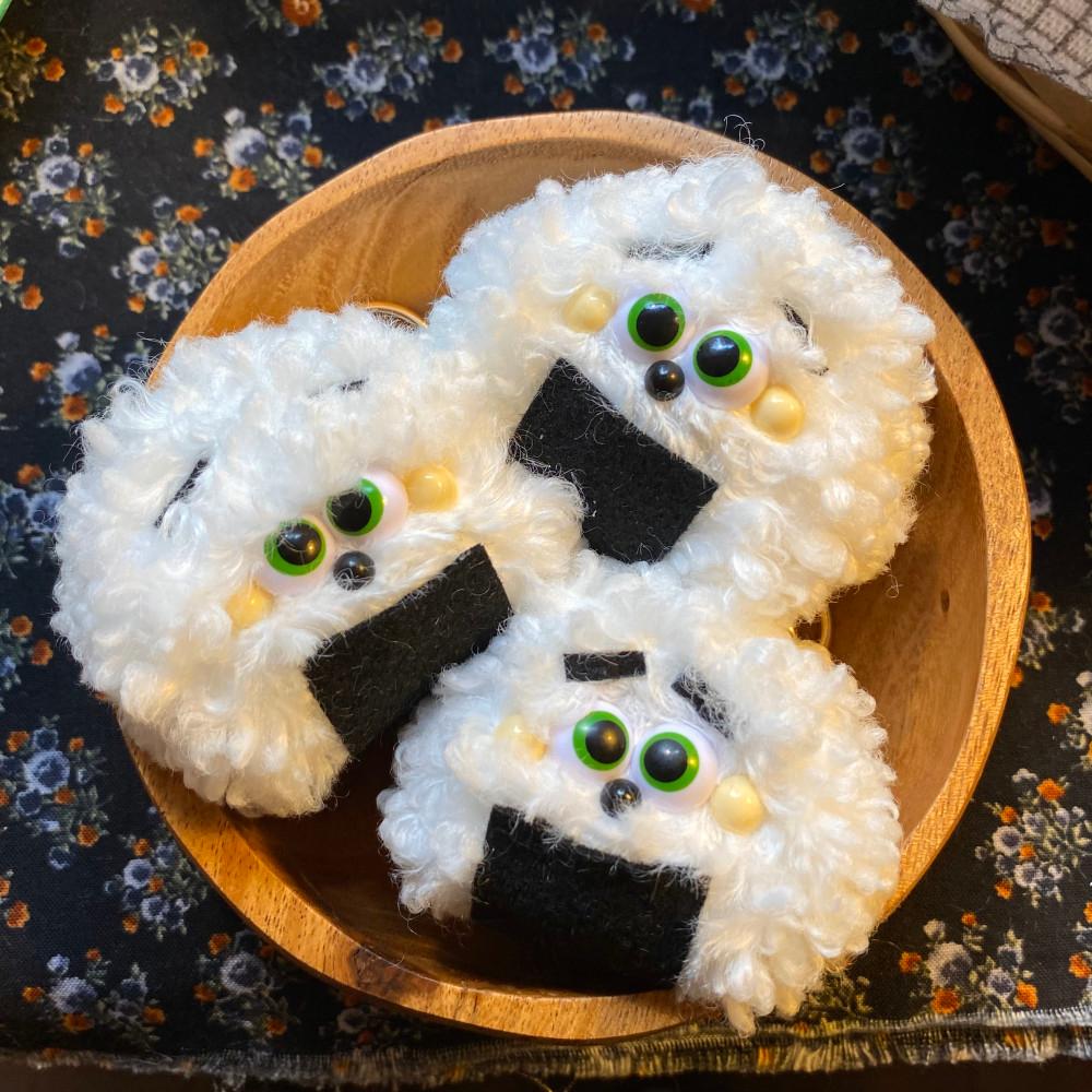 억울한 주먹밥 몬스터 (키링)