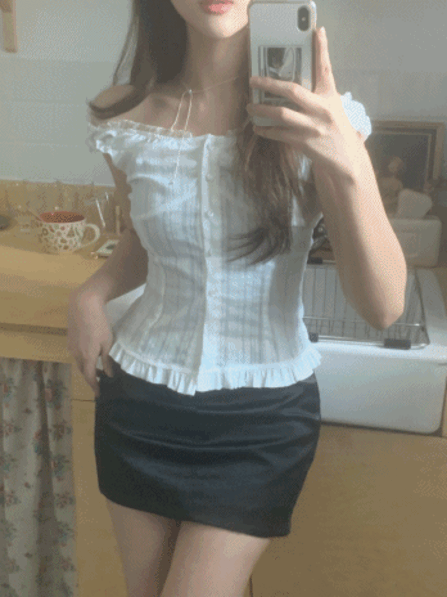 [핀터레스트 무드/실물갑] 페어리 프릴 블라우스 나시 오프숄더 긱시크 발레코어 증명사진룩 (2col)