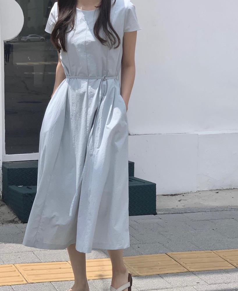 날개 나일론 원피스