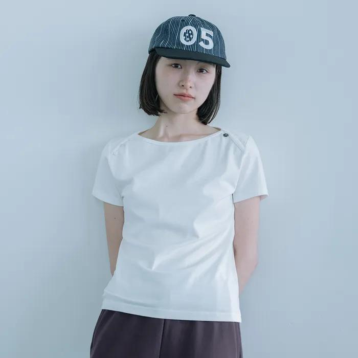 DOT BUTTON T-SHIRT, WHITE