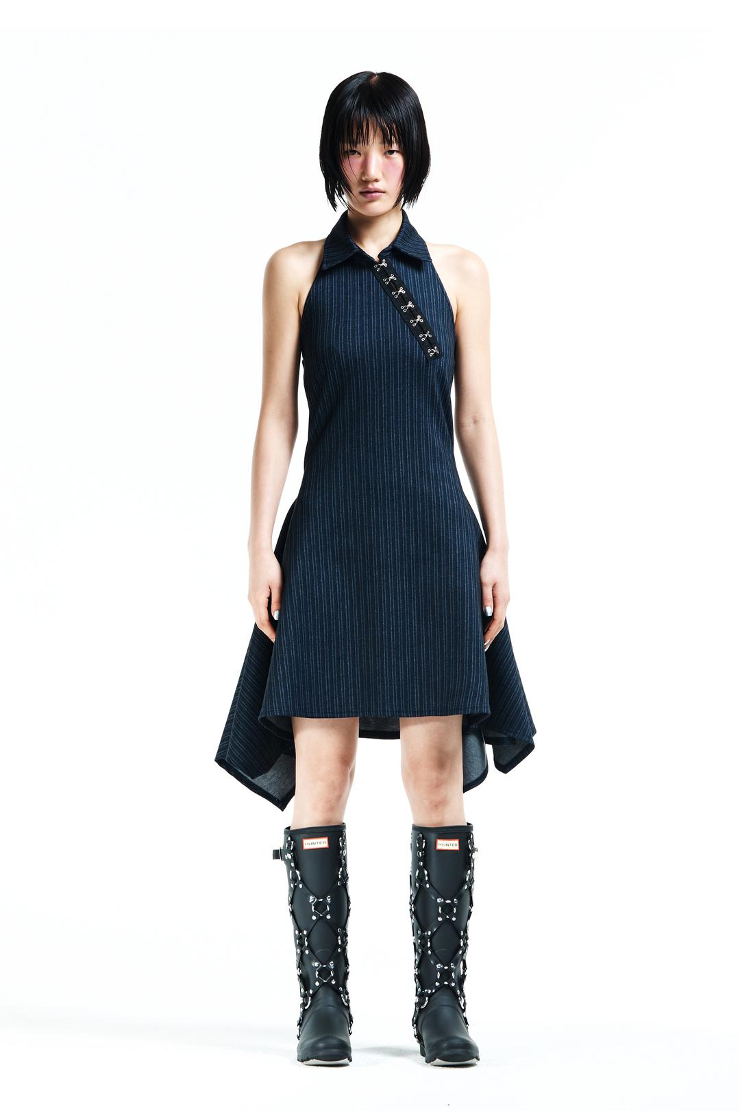 DIAGONAL HOOK HALTERNECK TABLE DRESS