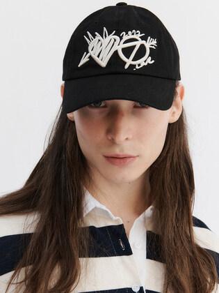 LOVE SYMBOL BALL CAP, BLACK