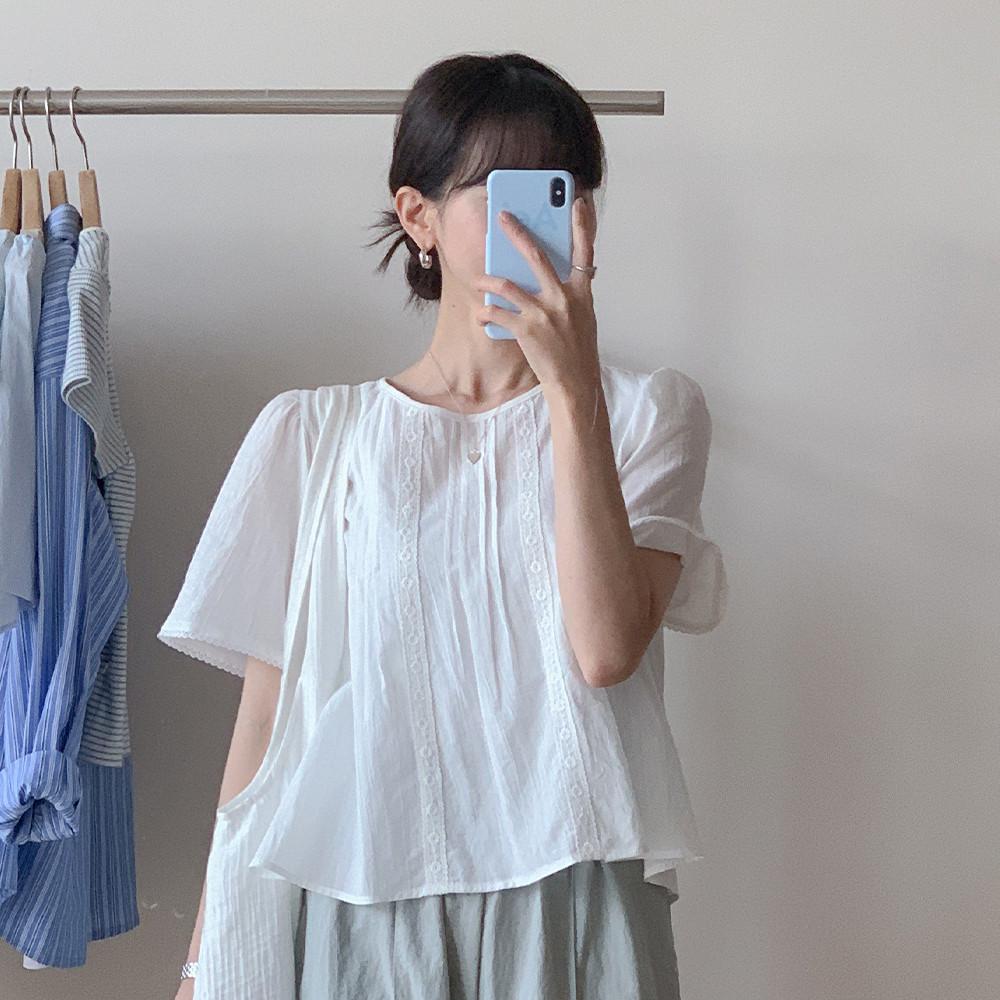 여름 라운드 포인트 레이스 뷰티풀 블라우스 러빈데어