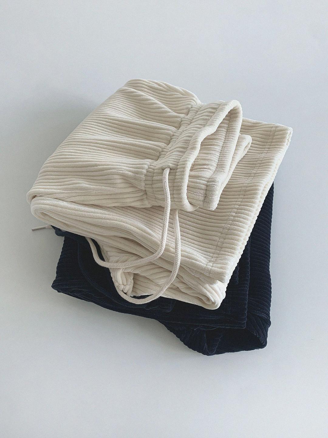 Velour pants (for ivory) (Open Promotion by12/31)