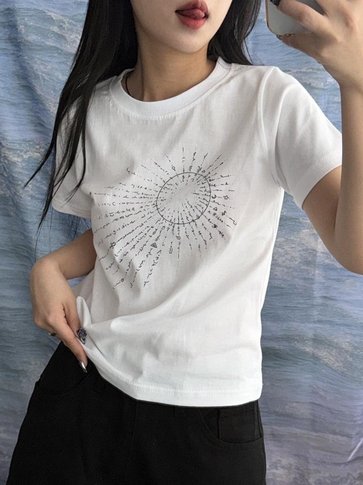 지트 모비 세미 크롭 프린팅 하프 티셔츠(3color)