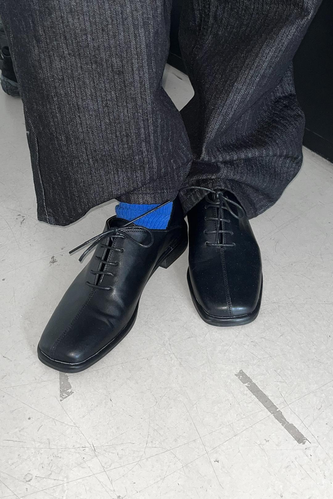 CLASSIC LACE-UP LOAFER