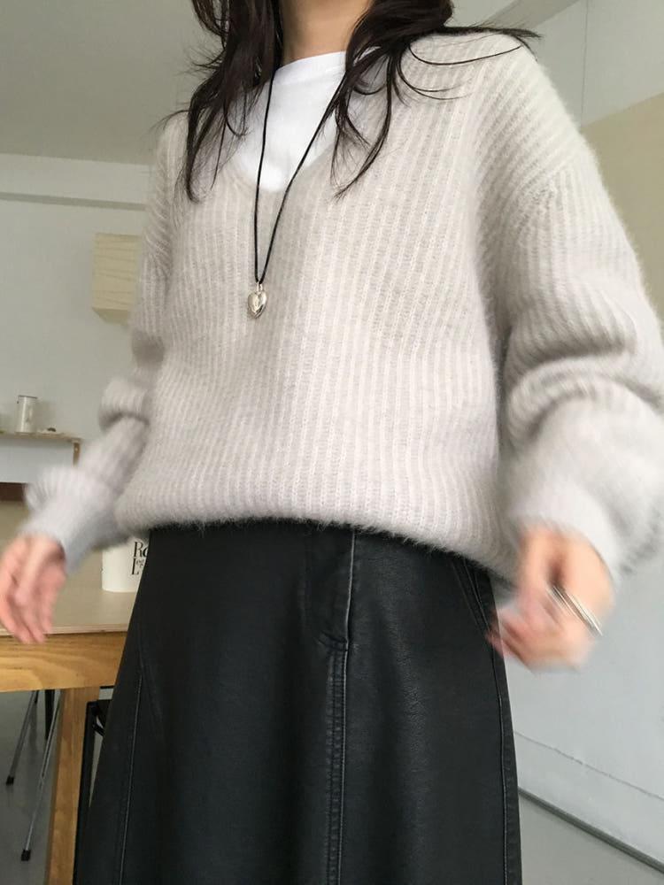 (세일/교환,반품 불가) RACCOON KNIT 라쿤 브이넥 머플러 니트