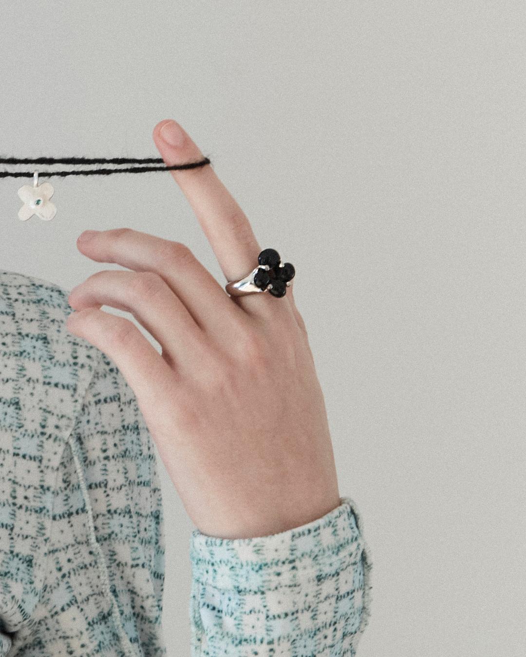 Fiction Flower Ring 02