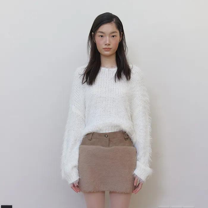 FUZZY V KNIT (IVORY)