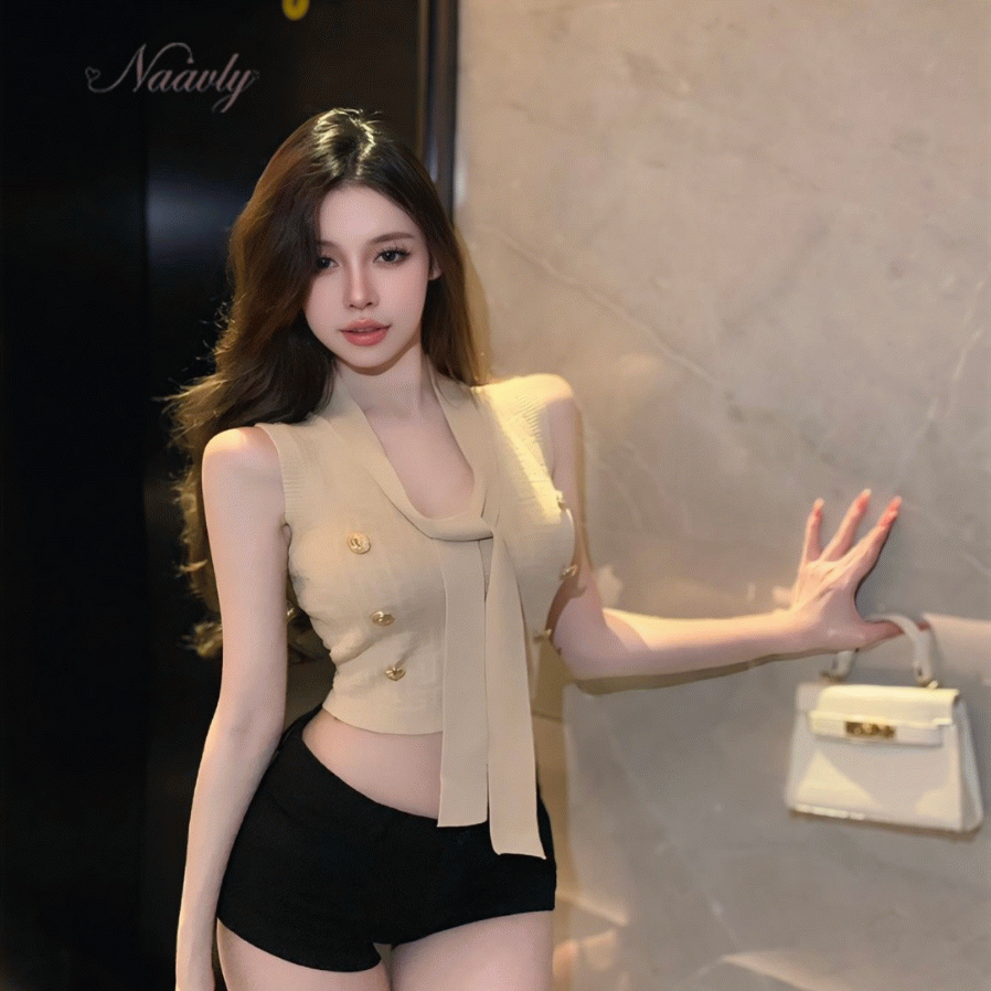 2c F패턴 금장버튼 타이 크롭 니트