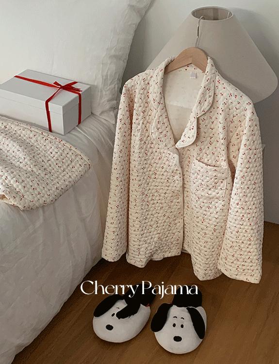 [🍒러블리한잠옷/부드러운 안감 촉감/넉넉하고편안한핏/] 누빔 체리 파자마