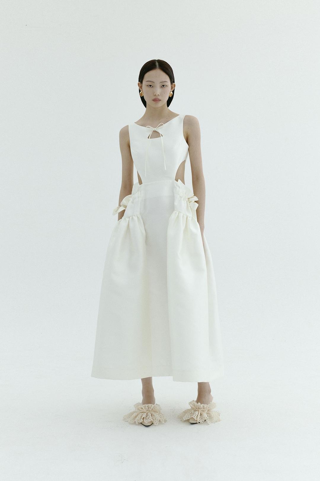 WAIST CUTTING DRESS - IVORY [ORDER-MADE]