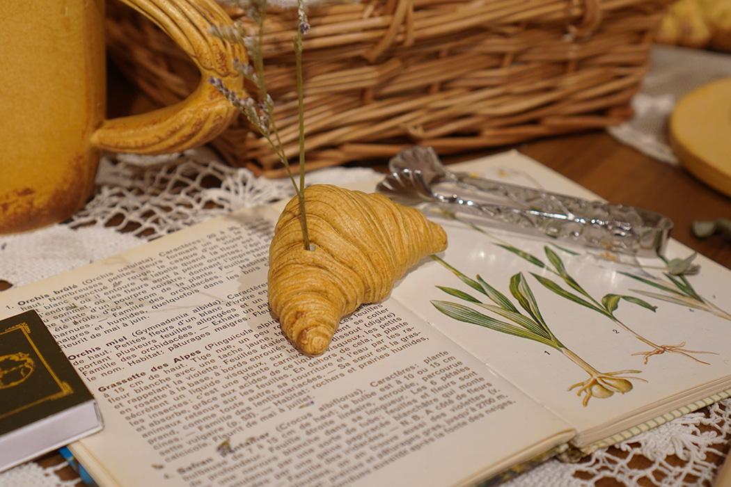 크루아상 paper weight 단품 (2colors)