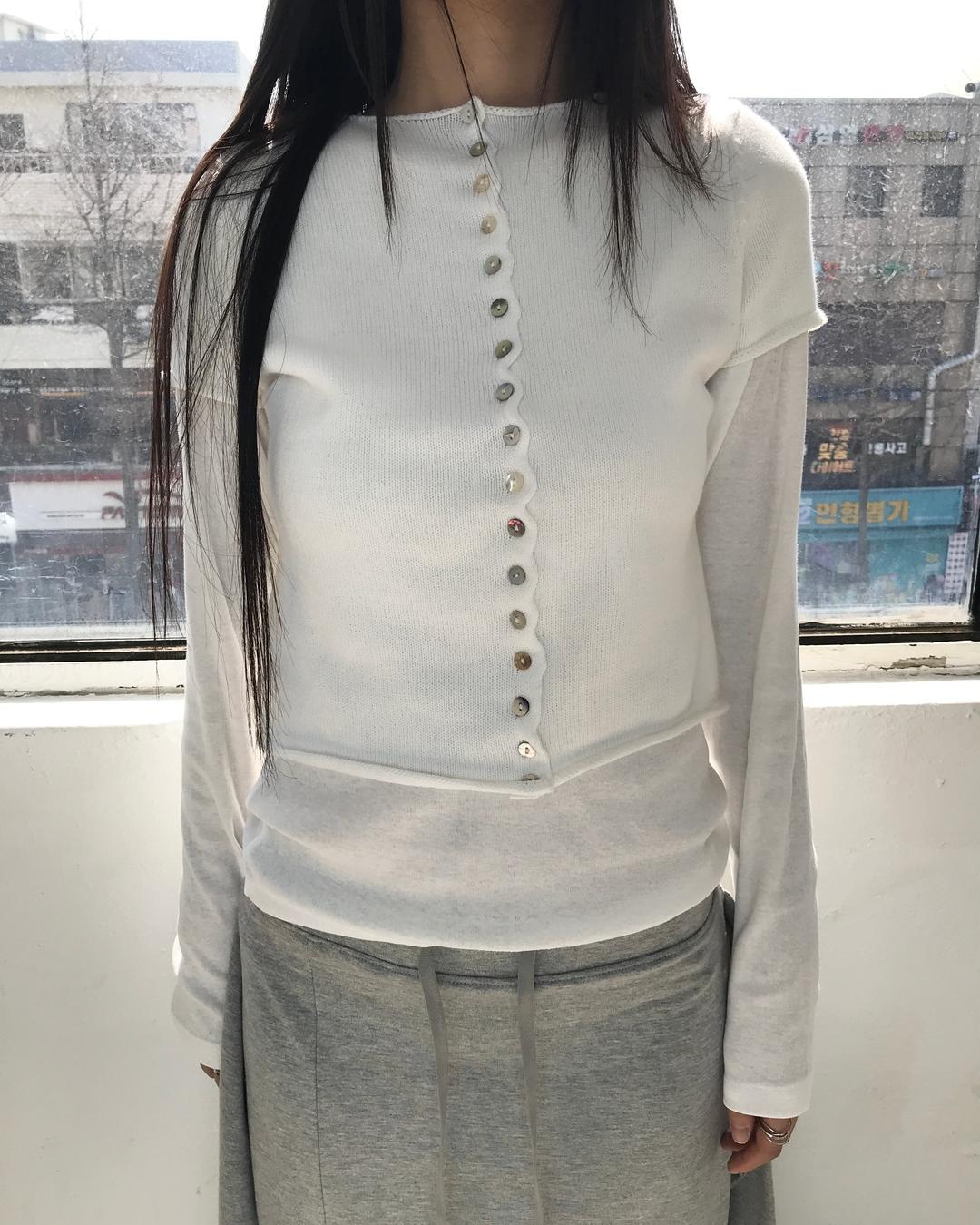 shell button half cardigan