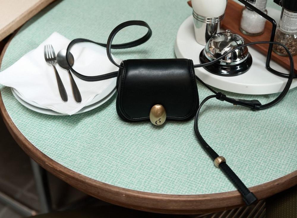 [아카이브앱크 홈]Egg wallet bag(Deep sleep)에그 월렛백