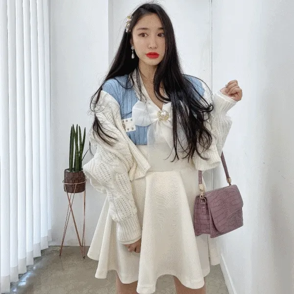 빅사이즈 봄날 플레어 A라인 하이웨스트 미니스커트