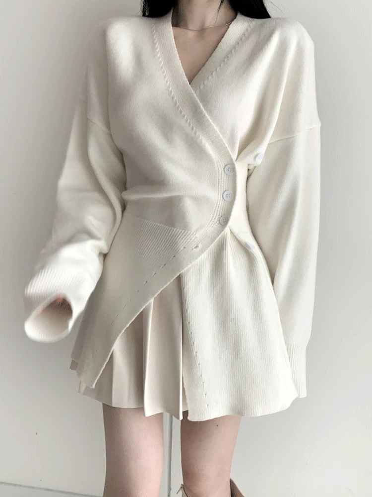 체리나 언발 버튼랩 니트