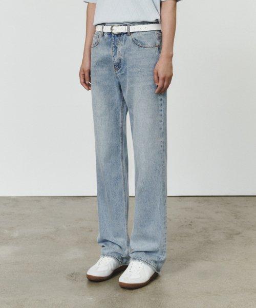 Essential Light Jean / Semi Wide
