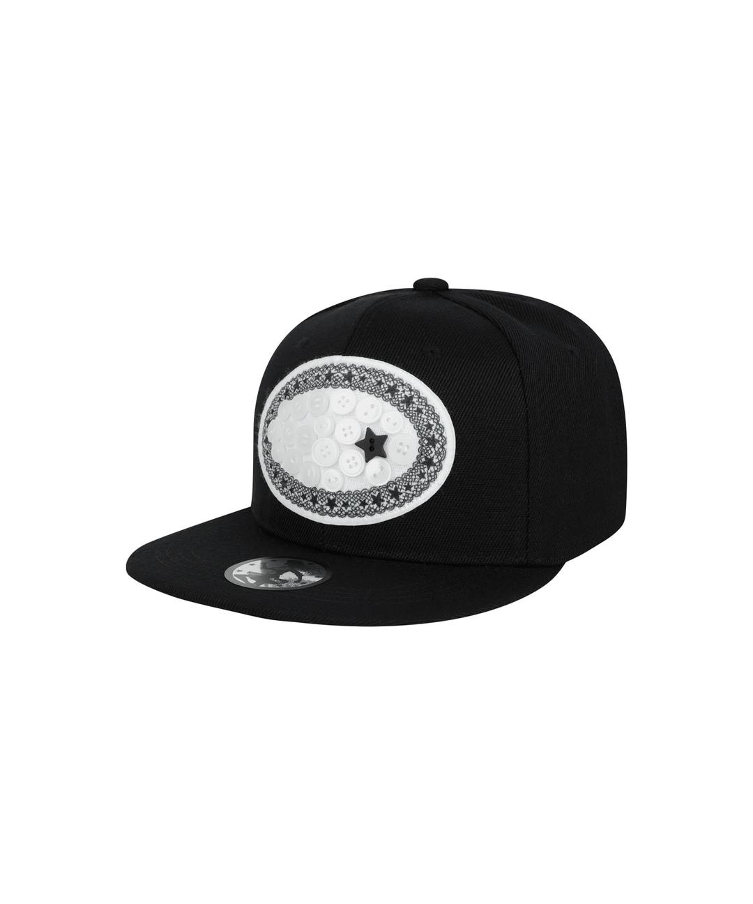 Lace Button Snapback / Black