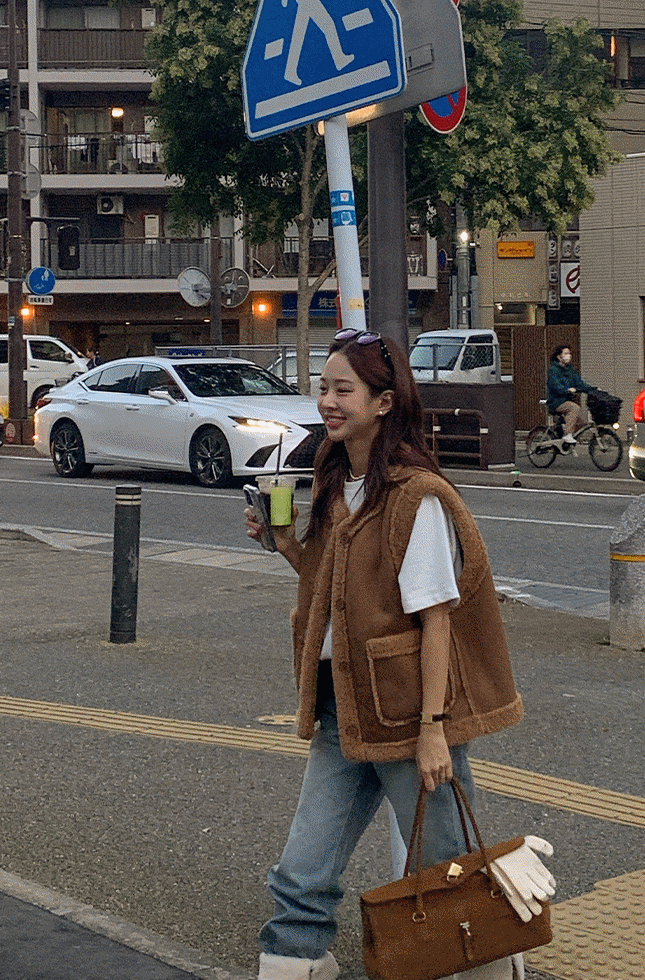 선데이무어 폴루 무스탕 베스트 *11/13일 순차출고 예정*