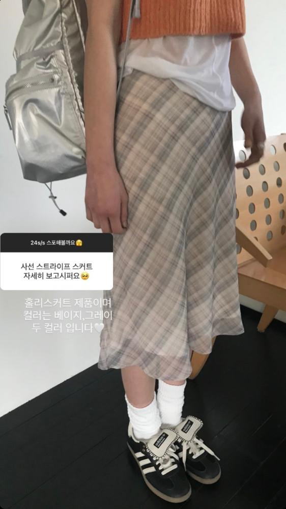 we are 위아 홀리 스커트 레이어드 미디 체크 치마 : 오브니어 ofnear