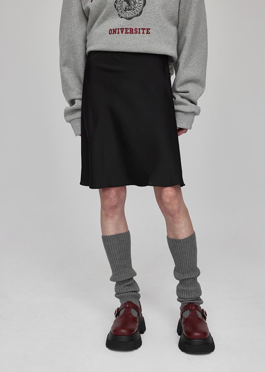 블랙업 [1천장판매] 러넝 새틴 플레어 미디스커트