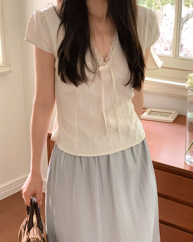 소이 레이스 퍼프 블라우스