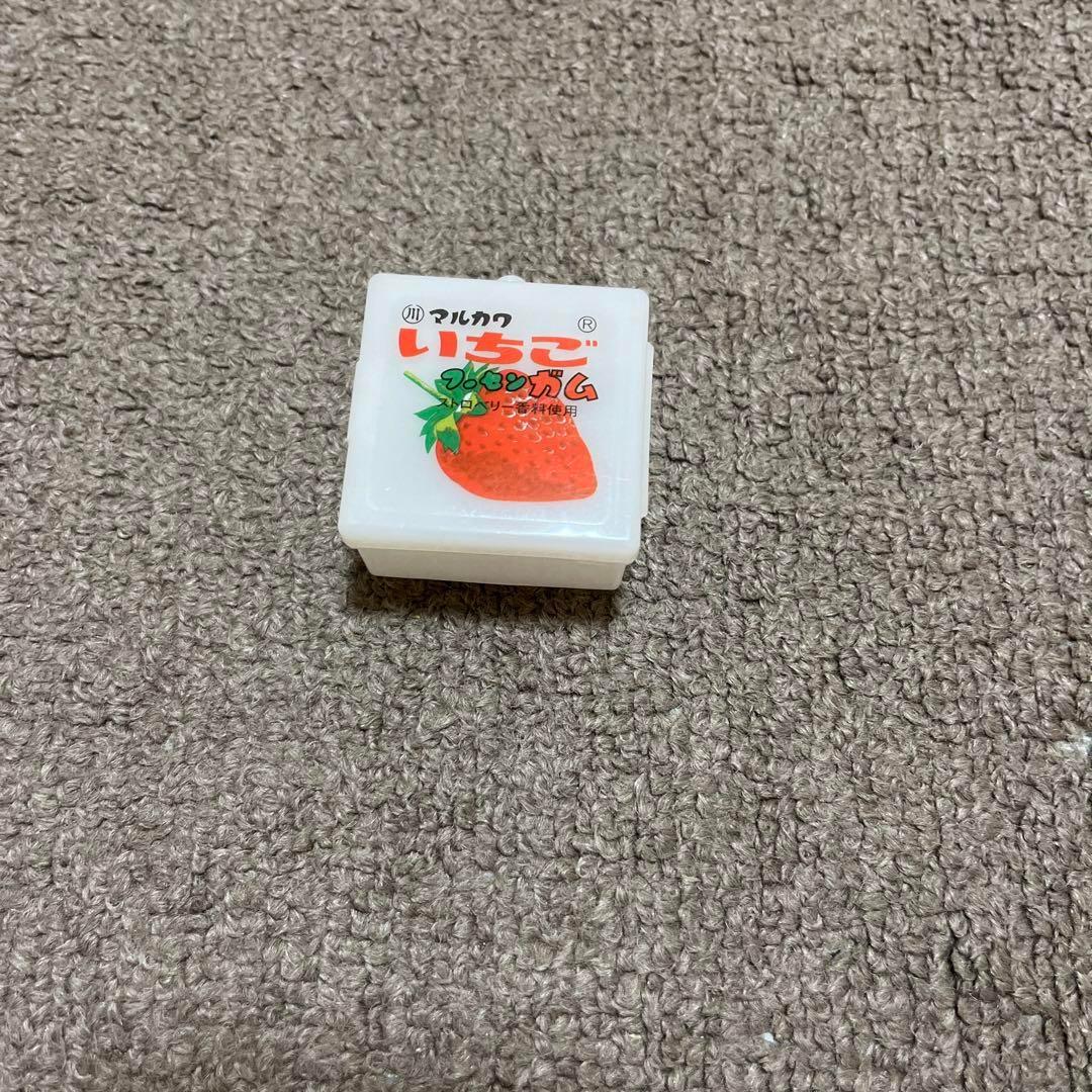 いちごフーセンガム　小物入れ