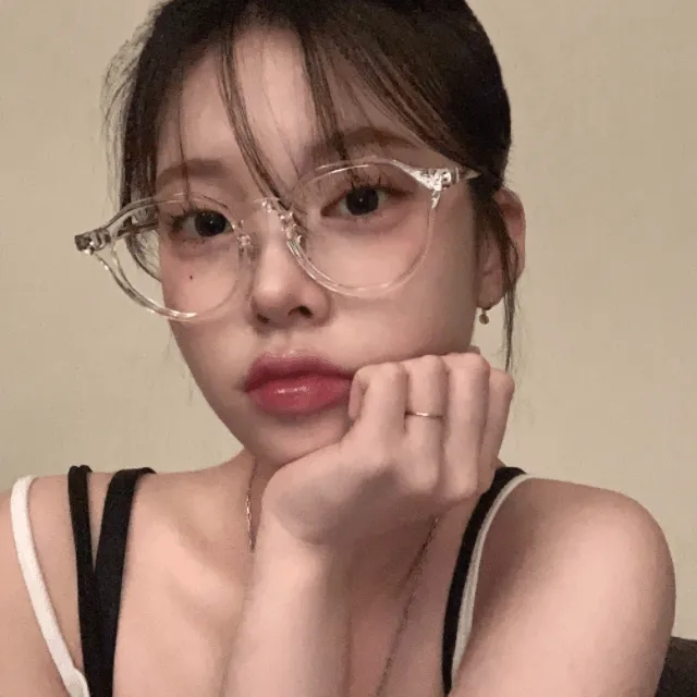 [HOT/공용] 패션 뿔테 안경 투명 블루라이트차단 안경테