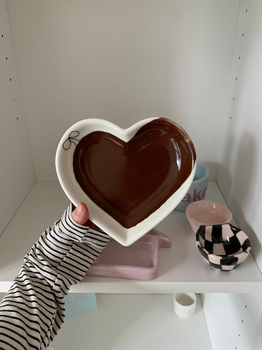 Bow heart plate : Chocolate M