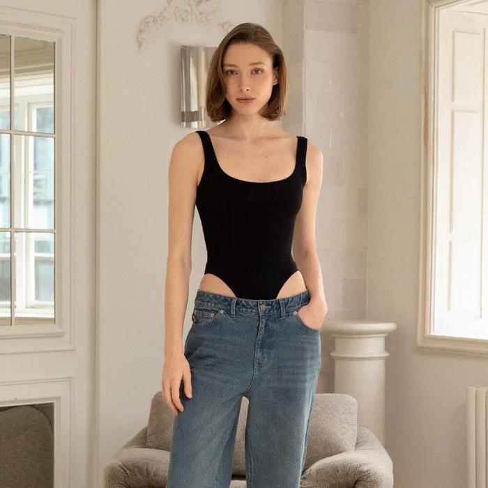 G SCOOP NECK BODYSUIT (BLACK)