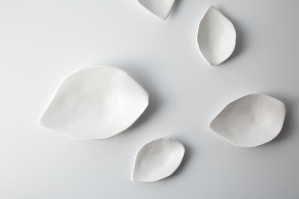 무자기 심보근작가 백자 꽃잎 플레이트 메인접시 petal plate (S/M/L)