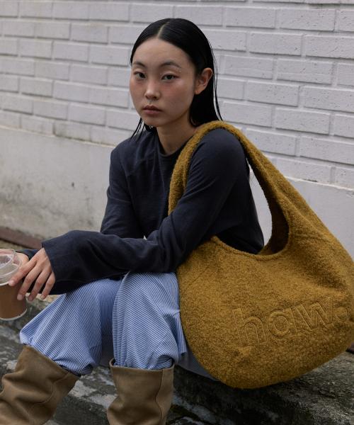 boucle pebble bag (MU)