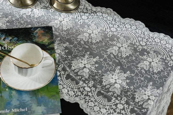 로맨틱 플라워 레이스 테이블러너 (4인용/6인용)