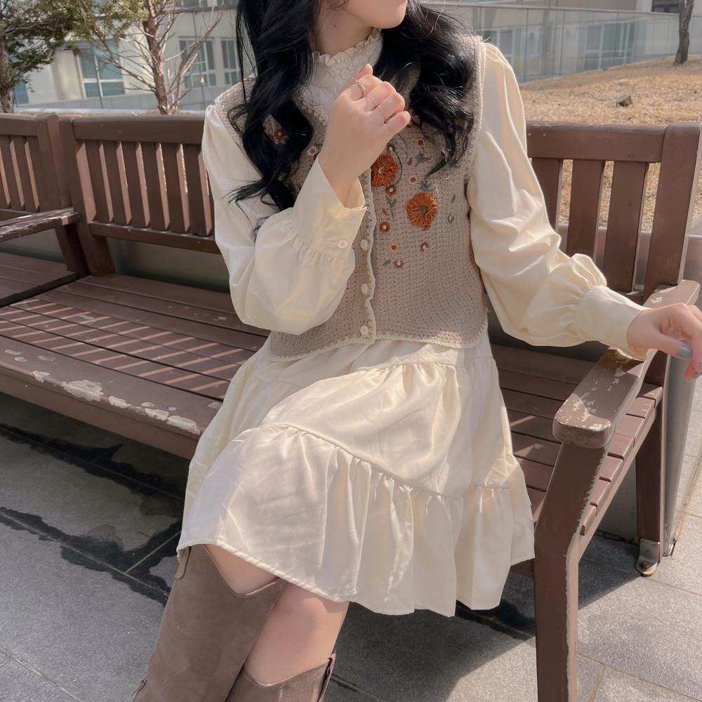 Vintage frill ops (2color)[22일 21:00까지 -7%]