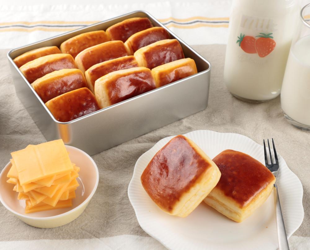 여러겹 쌓아 만든 우리밀 롤링치즈빵