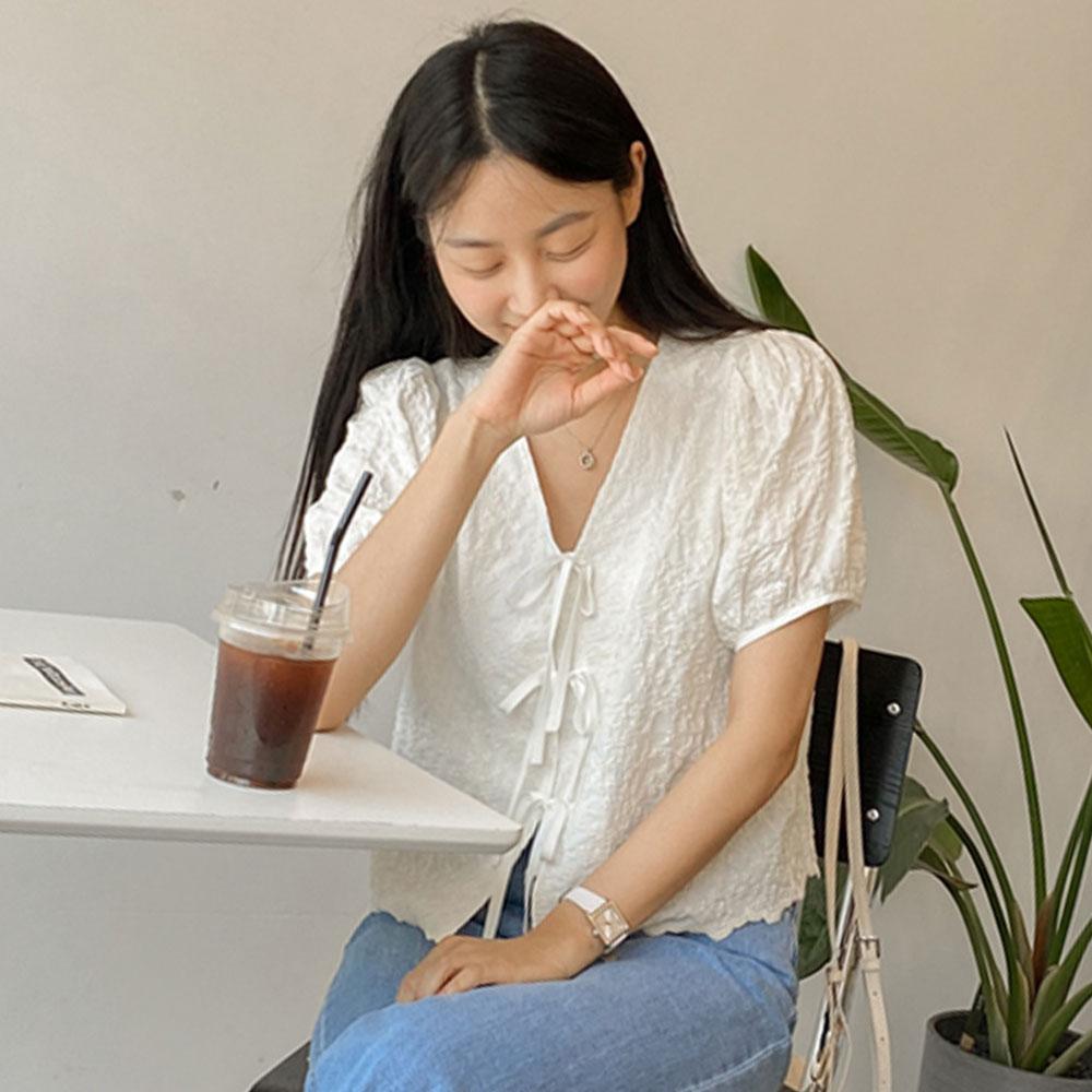 러블리자수리본블라우스