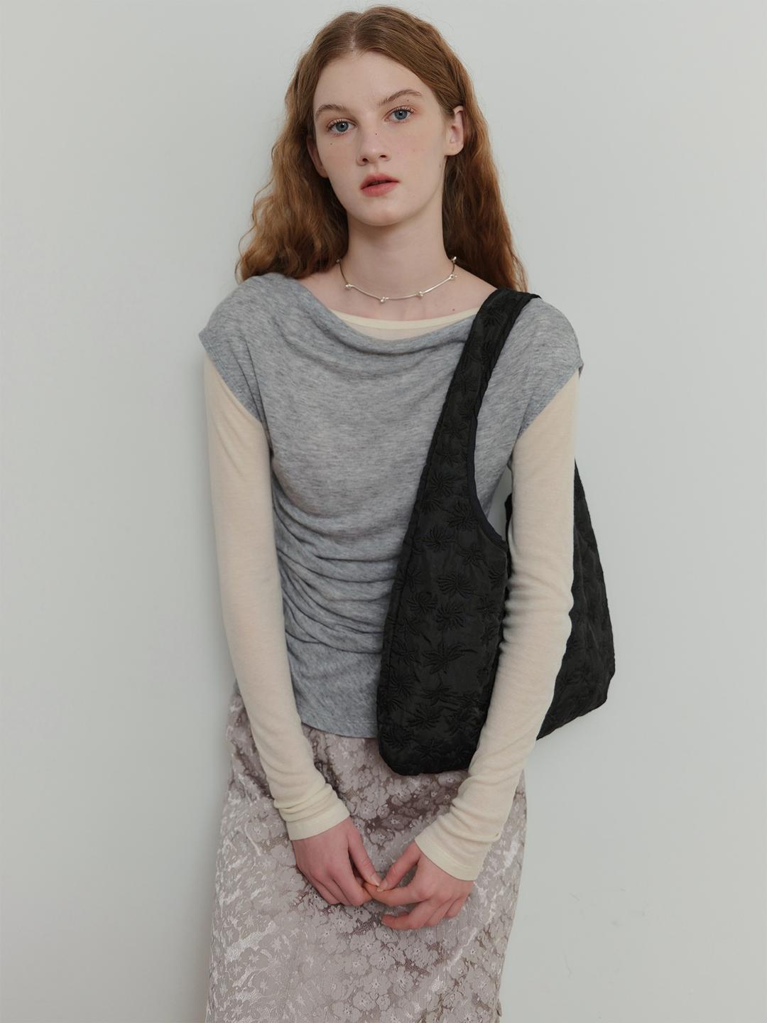 [11/20 예약배송] Broderie Padded Day Bag - Black