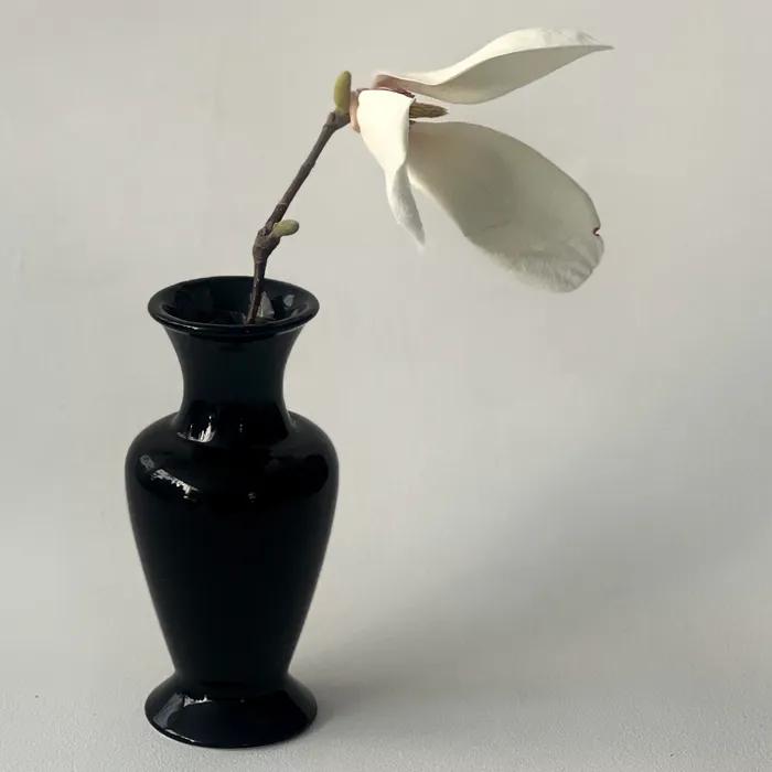 에떼 베이스 Ette Vase (Vanta Black)