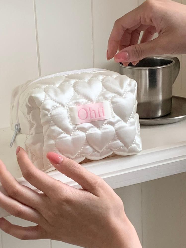 [바로배송/오히 MADE] 하트 새틴 지퍼 파우치