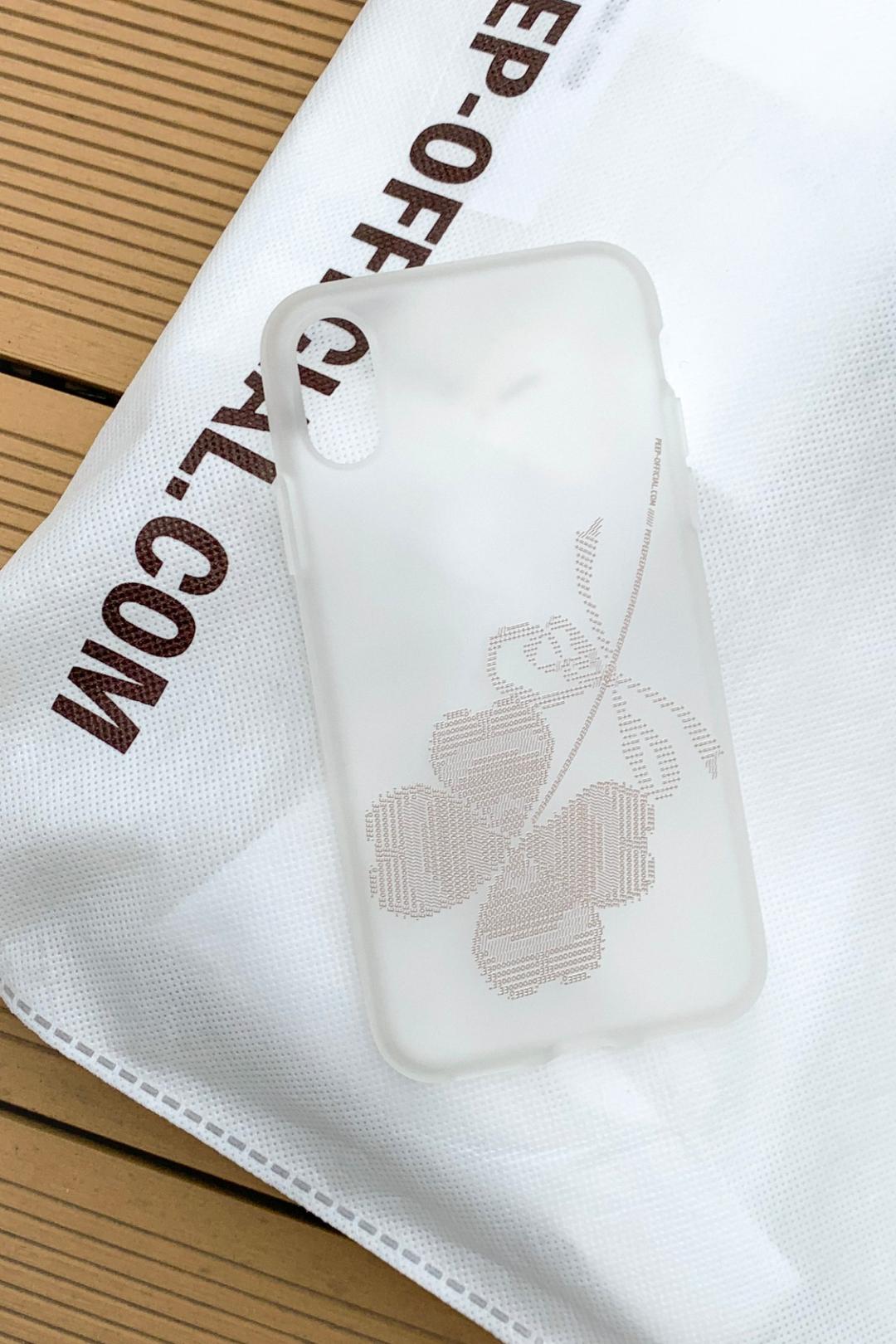 Clover iPhone Case_Beige