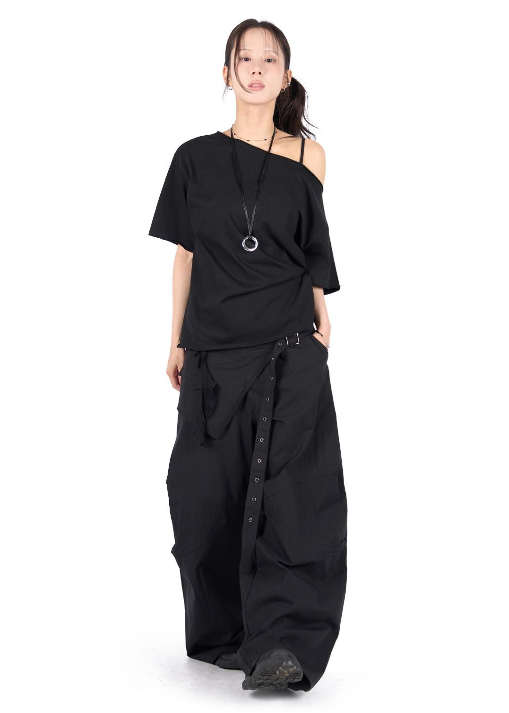 릿킴 EYELET BELTED PINTUCK PANTS