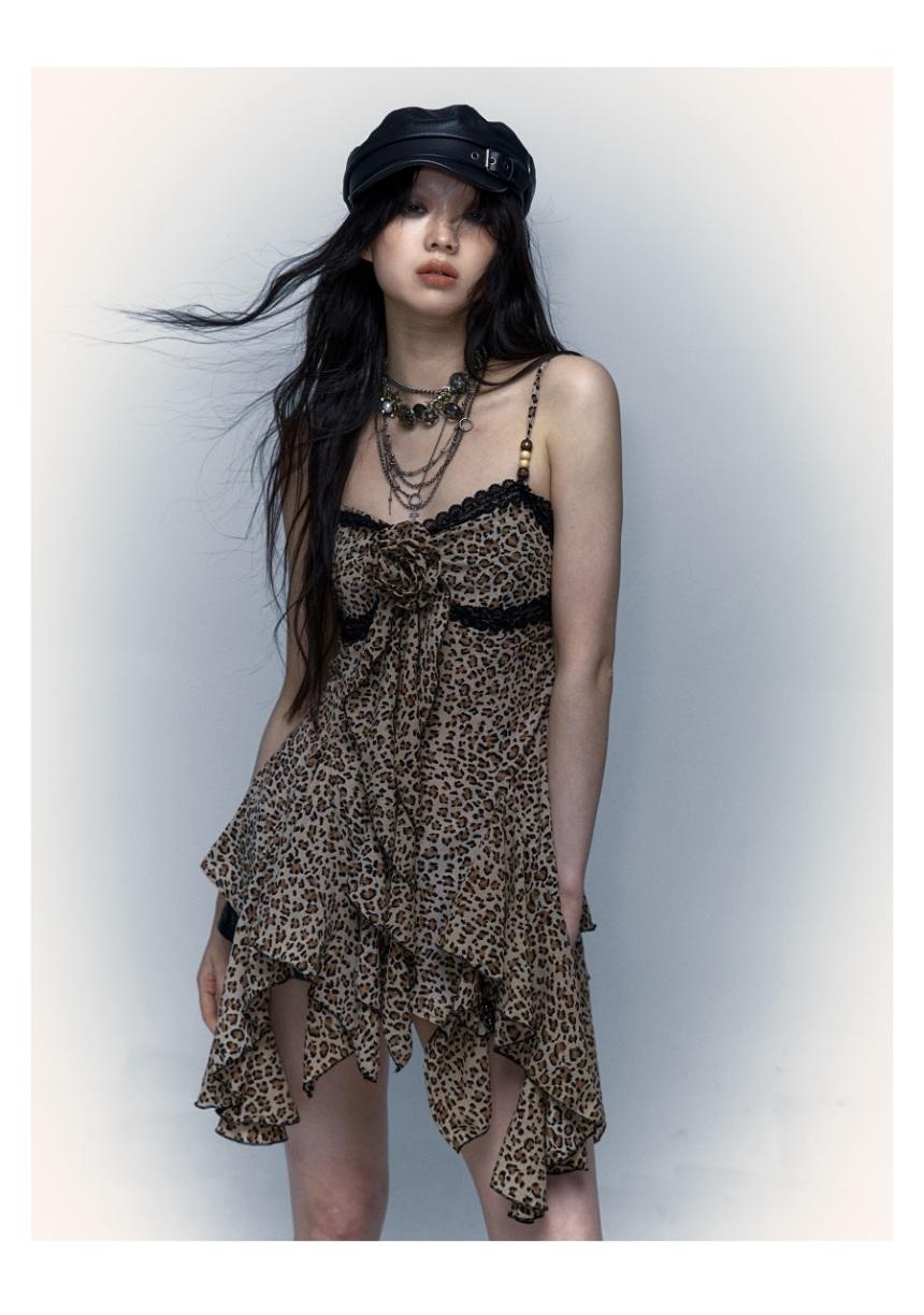 [사전 판매 10% 할인] NO ROMANCE Rose corsage suspender pattern dress