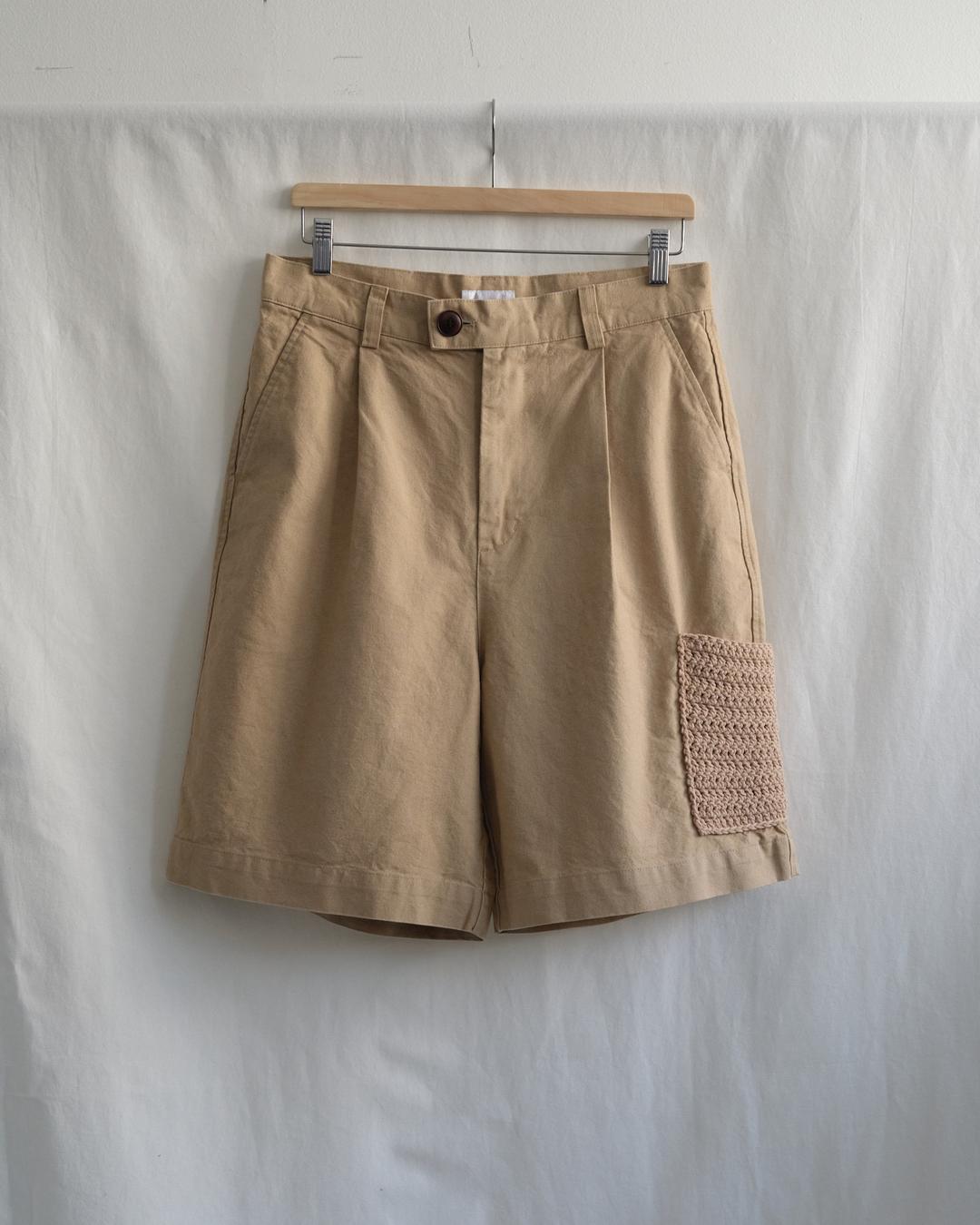 Hand knitting pocket shorts (begie)