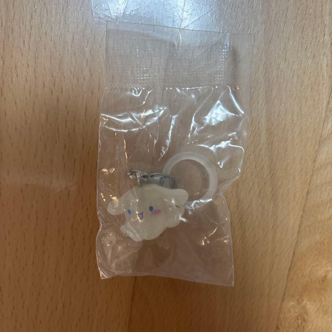 サンリオ　なりきりメンダコ　めじるしアクセサリー　シナモロール