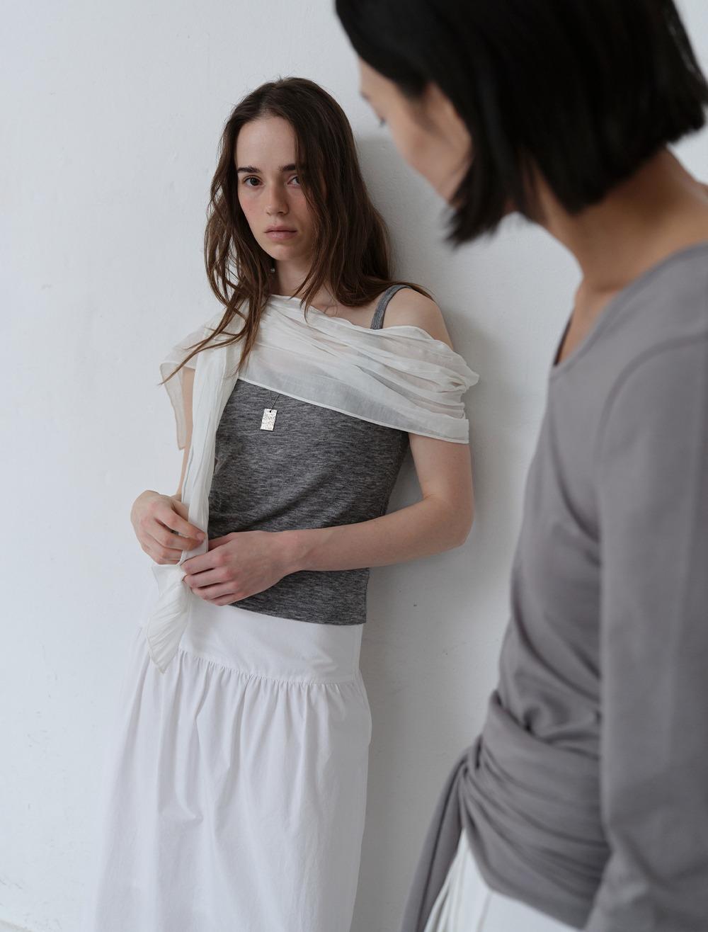 [3월4일 예약배송] SHEER PLEATS SCARF [WHITE]