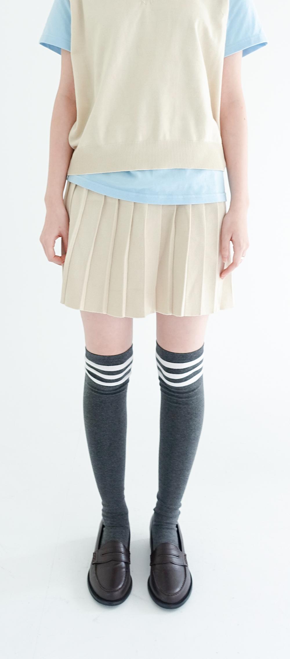 triple line thigh high