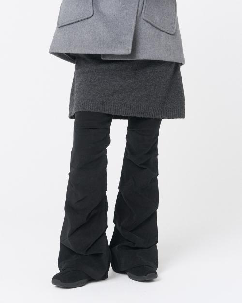 Shirring bootscut pants BLACK